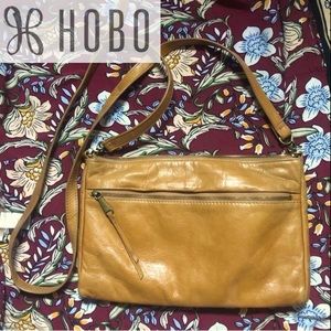 HOBO INTERNATIONAL | Hadlee Crossbody Bag